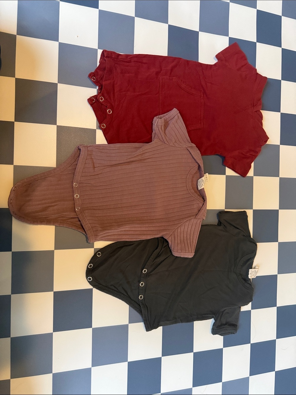 kate quinn Short-Sleeve Bodysuit Set — Burgundy, Mauve, Black